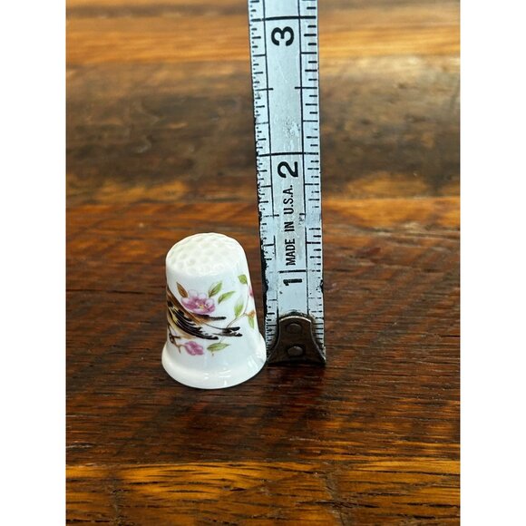 Goldfinch Bone China Decorative Thimble With Pink Floral Design For Collectors O - Picture 4 of 4